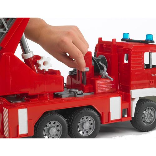 כבאית MAN מכבה אש עם סירנה - Bruder Fire Truck 02771