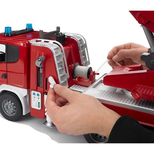 משאית כיבוי אש סקניה ענקית – Bruder Scania 03590