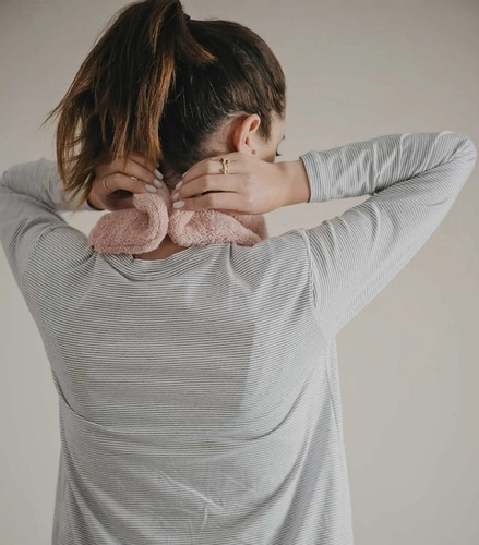 מגבת רחצה עם כובע קפוצ'ון 100% כותנה ואזניים לקשירה - ורוד