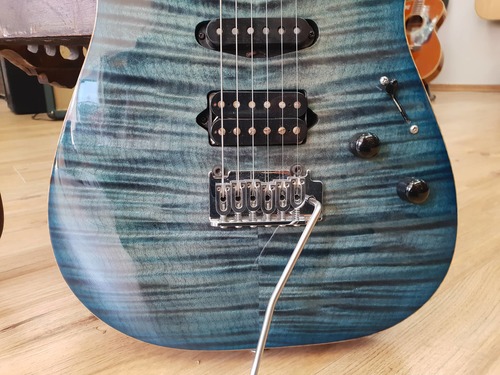 גיטרה חשמלית Mike Lipe Custom Shop