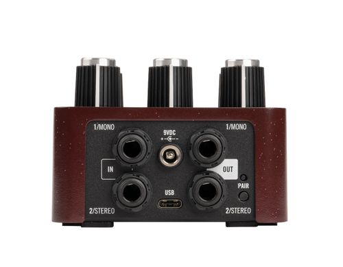 זוית נוספת Universal Audio UAFX Ruby '63 Top Boost Amplifier