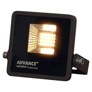 פנס Advance 110Lm/w 70° למתח 12-24VDC 2200K 18W יורולוקס