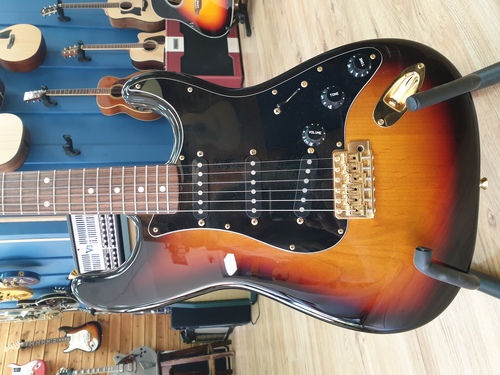 Fender  Stratocaster 62 Reissue Japan 2015