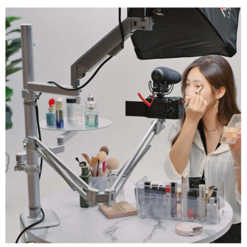 ulanzi 2748 falcam geartree desk mount stand with c-clamp