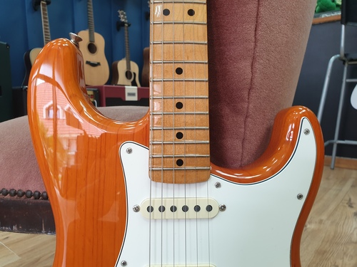 Fender Vintera '70s Stratocaster - Aged Natural 2018