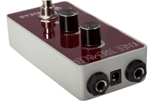 זוית נוספת Foxgear Knee Trembler Guy Pratt Signature Tremolo