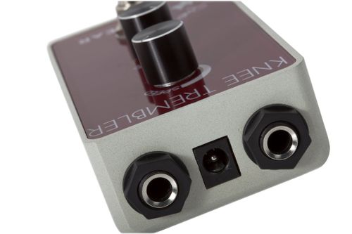 זוית נוספת Foxgear Knee Trembler Guy Pratt Signature Tremolo
