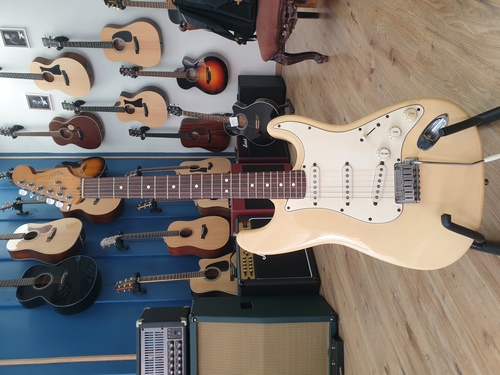 גיטרה חשמלית Fender American Standard Stratocaster 1996/7