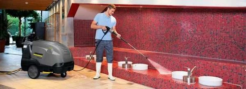 מכונת שטיפה במים חמים עם דוד חימום חשמלי KARCHER HDS-E 8/16 4M 24kW