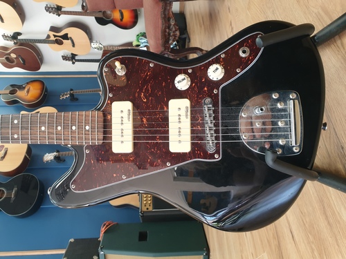 V65HBLD Reissued jazzmaster 