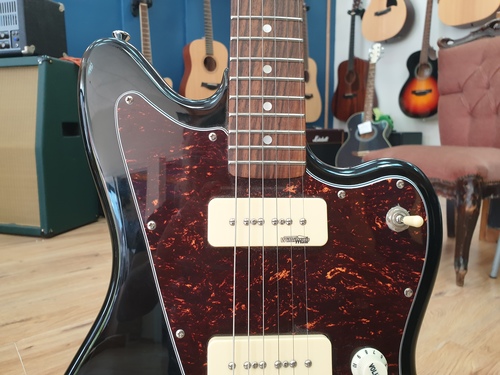 V65HBLD Reissued jazzmaster 