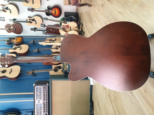 Art & Lutherie  Legacy 