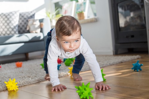 שלישיית נשכנים Gummyball רכים עם זיזים בטקסטורות שונות