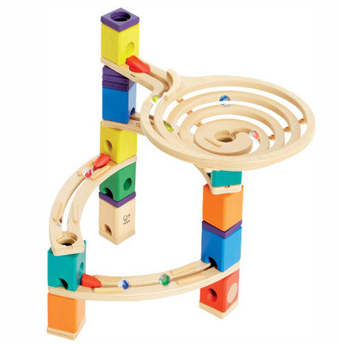 משחק מדרון גולות מעץ - אל קו הסיום HAPE