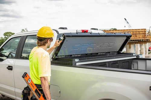 ארגז כלים לטנדר אמריקאי THE TRUCK TOOL BOX