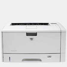  מדפסת ‏לייזר HP LaserJet 5200 מתצוגה
