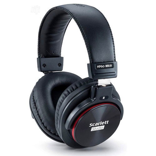 ‏ערכת אולפן ביתי Focusrite Scarlett 2i2
