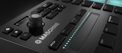 מכונת הפקה מתקדמת MASCHINE MIKRO MK3 Native Instruments