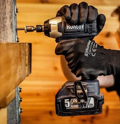 מברגת אימפקט בראשלס 18V (גוף בלבד) - האנטר Hunter