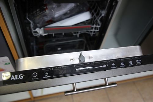 מדיח כלים צר אינטגרלי מלא FSE73507P