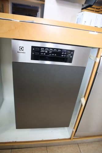 מדיח כלים צר חצי אינטגרלי EES42210IX