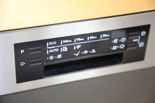 מדיח כלים צר חצי אינטגרלי EES42210IX