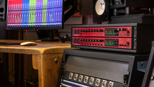 פוקוסרייט מכריזה - Clarett Octopre +