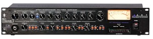 HeadAmp6 - מגבר אוזניות 6 ערוצים עם 3 יציאות לכל ערוץ. Art