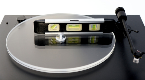 פטיפון מבית NEW HORIZON דגם 121