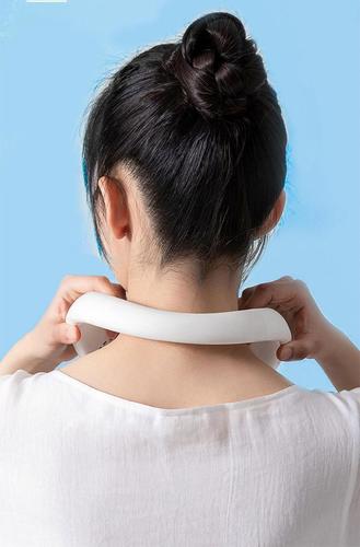 מאוורר לתלייה על הצוואר ללא להבים Hands Free Fan