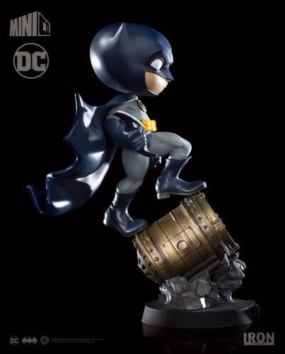 BATMAN COMICS DELUXE MINIC
