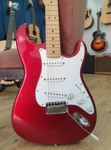 גיטרה חשמלית Fender Stratocaster Japan SSS 1993/4