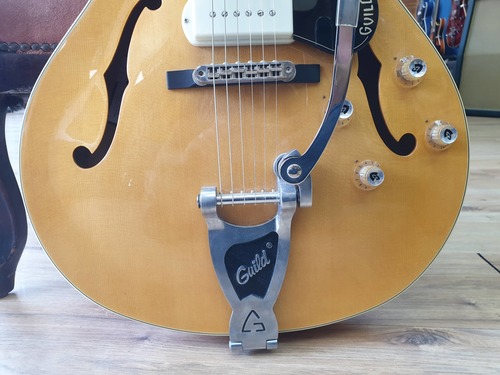 Guild X-175 X-175B Manhattan Blonde Guild 