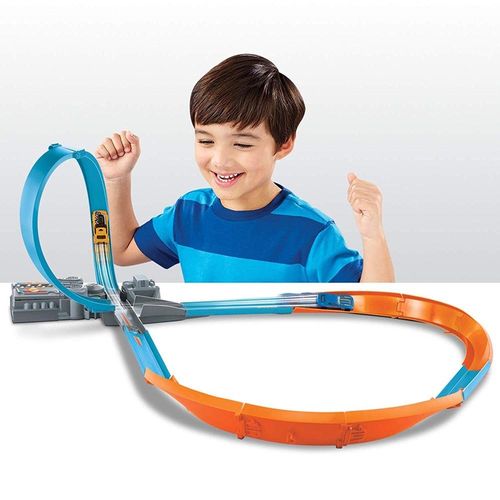 הוט ווילס - מרוץ מסלול השמינייה - HOT WHEELS GGF92