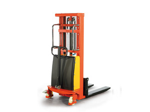 מזלגון חשמלי 1500 ק“ג חשמלי NOBLELIFT CSPN1525 
