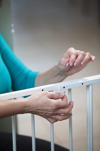 Arizona - שער בטיחות עם ציר לדלתות ופתחים בגודל 68 עד 112 ס