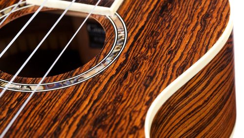 זוית נוספת Cordoba 15CB Concert Ukulele