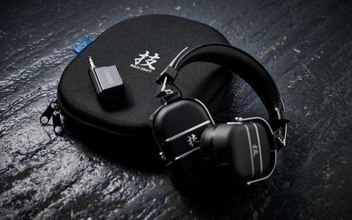 זוית נוספת BOSS Case for WAZA-AIR