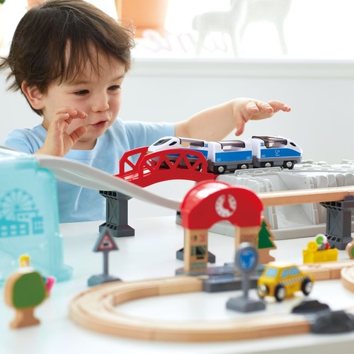 סט רכבת עירונית מתקדם עם מגוון אביזרים 48 חלקים בקופסת אחסון