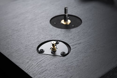 פטיפון ידני מבית DUAL דגם CS418