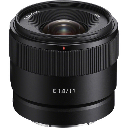 ‏עדשה Sony E 11mm f/1.8
