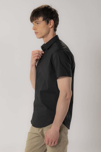 חולצת גבר שרוול קצר SLIM FIT 